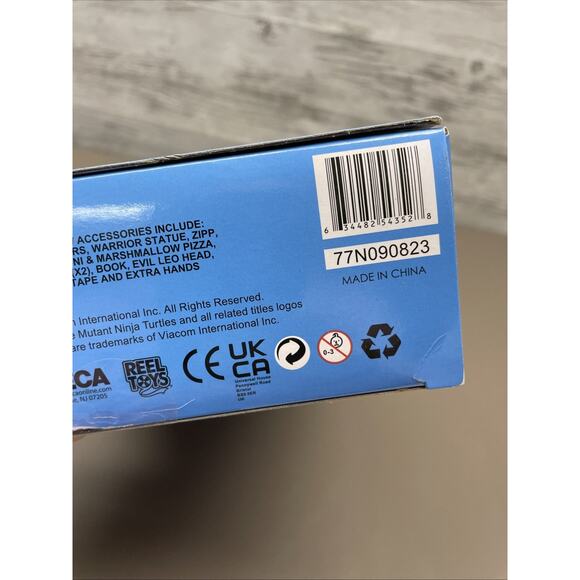 NECA Pizza Club Leonardo Leads Teenage Mutant Ninja Turtles TMNT Action Figure - Picture 7 of 8